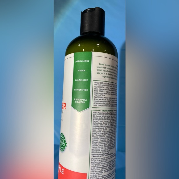 Petal Fresh Pure Softening Conditioner w/ Rose and Honeysuckle - Picture 3 of 3